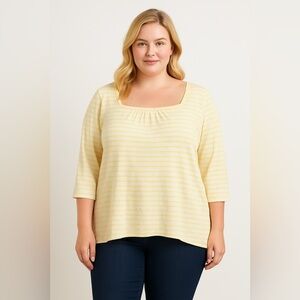 Gap white and yellow top. Size XL.
